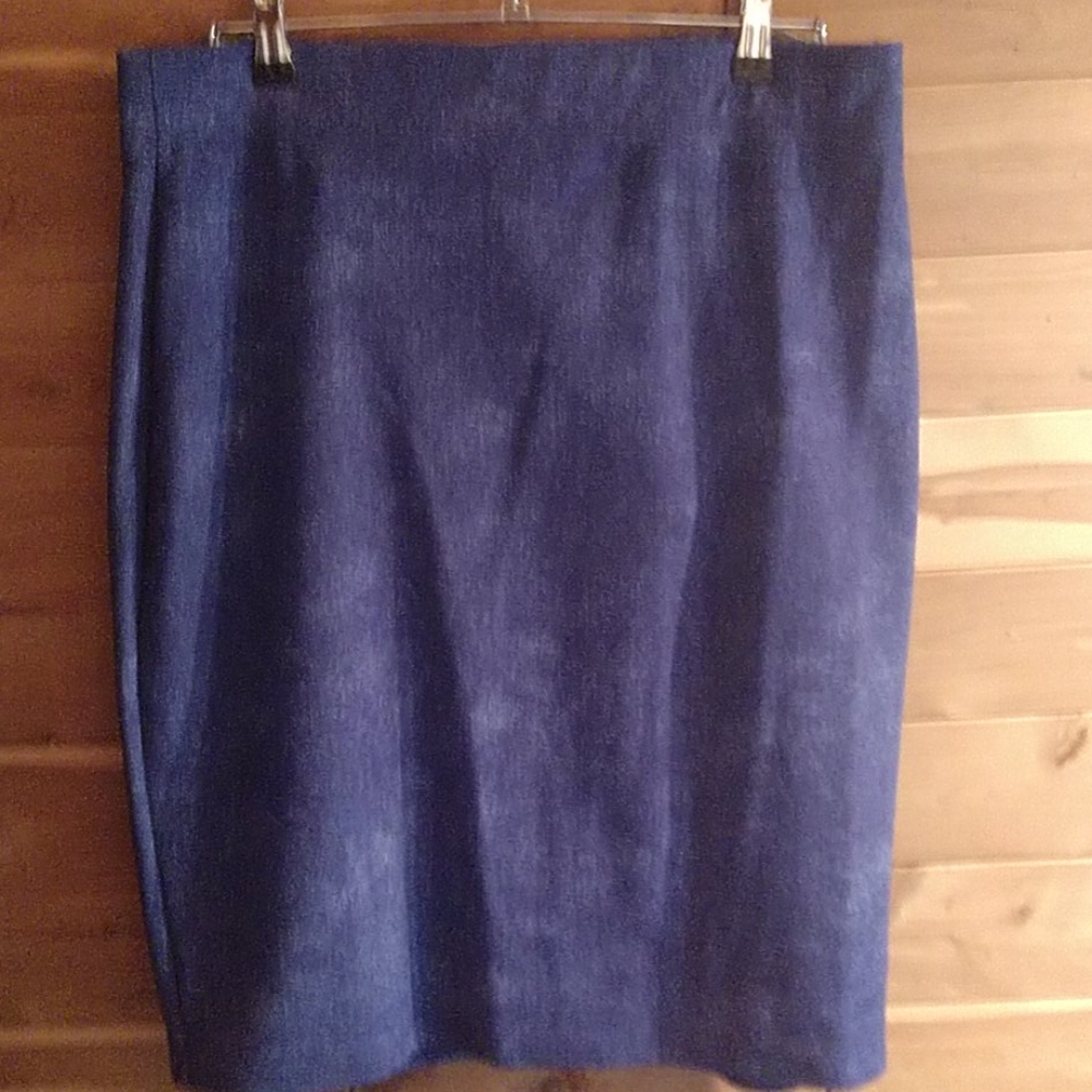 Honey & Lace Pencil Skirt
